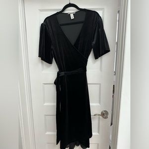 H&M Maternity Wrap Dress